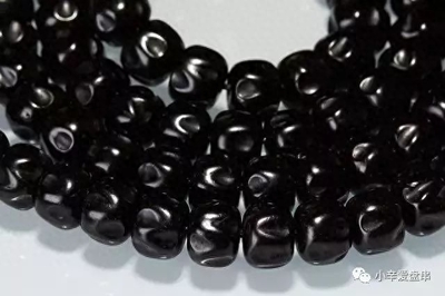 椰蒂:文玩圈的黑硬直